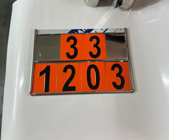 کد چهارمواد پشت تانک استیل